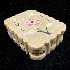 Vintage Indian Hand Carved Soapstone Floral Trink Box Floral Overlay 1.5”T 3”W